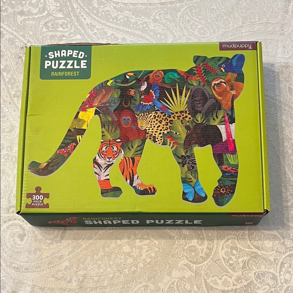 Mudpuppy Rainforest Shaped Puzzle - 300 Piece in EUC!